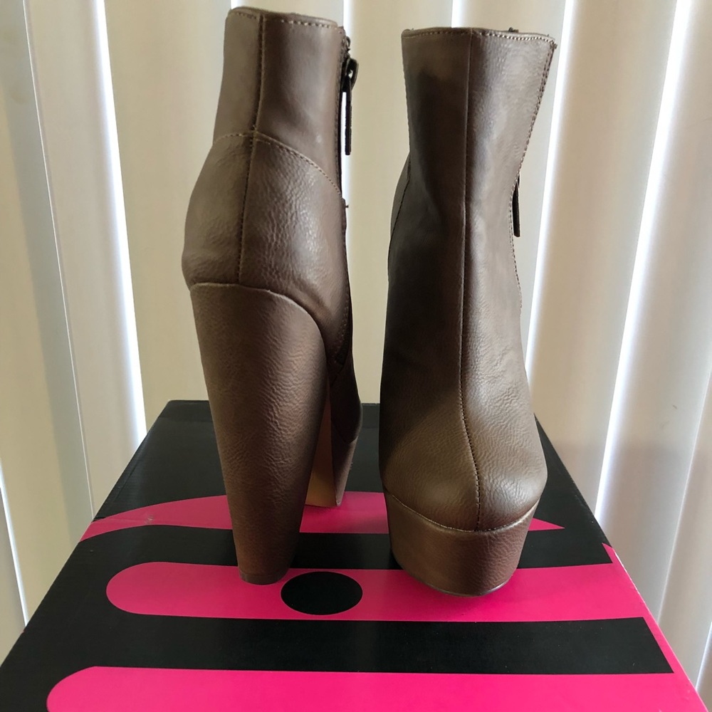 Michael Antonio Matthew Cognac Boots